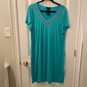BEACH COVER UP GENTLY USED AQUA SIZE XL WITH EMBROIDERY AT THE V-NECK